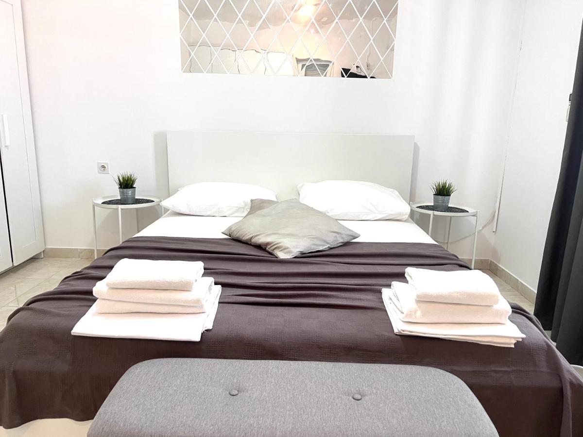 Apartments Ana & Ita ノヴァリャ エクステリア 写真