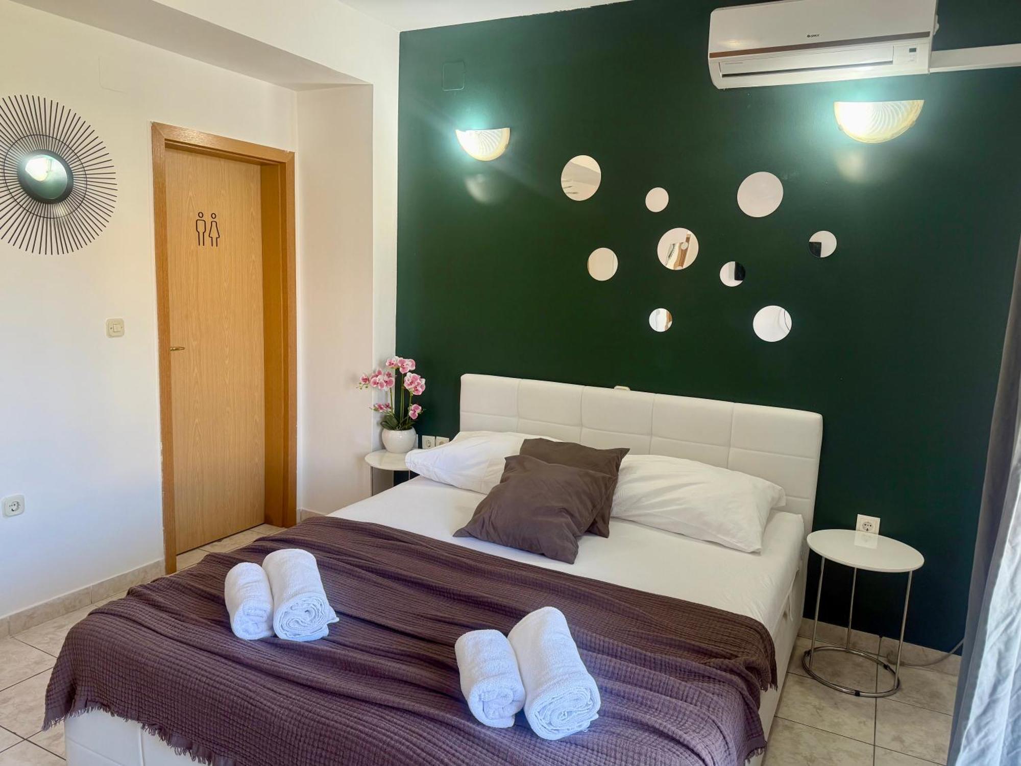 Apartments Ana & Ita ノヴァリャ エクステリア 写真