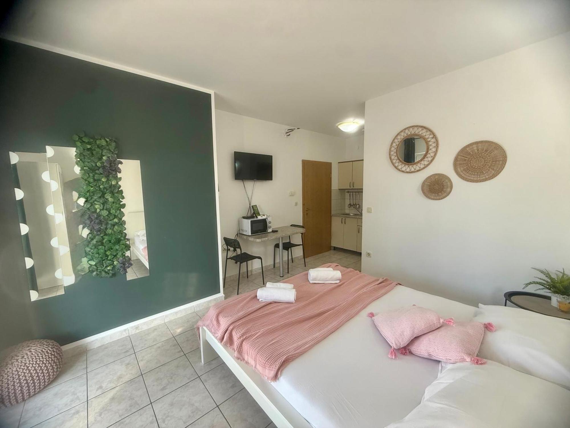 Apartments Ana & Ita ノヴァリャ エクステリア 写真