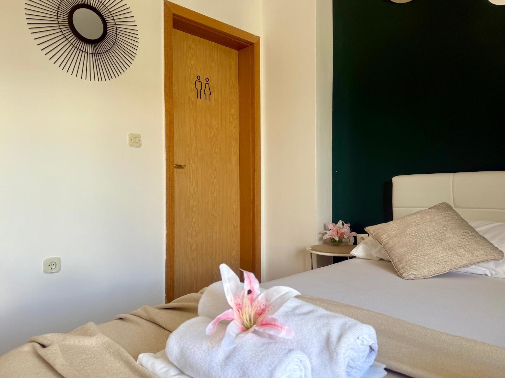 Apartments Ana & Ita ノヴァリャ エクステリア 写真