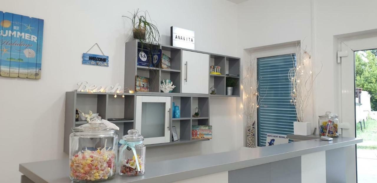 Apartments Ana & Ita ノヴァリャ エクステリア 写真